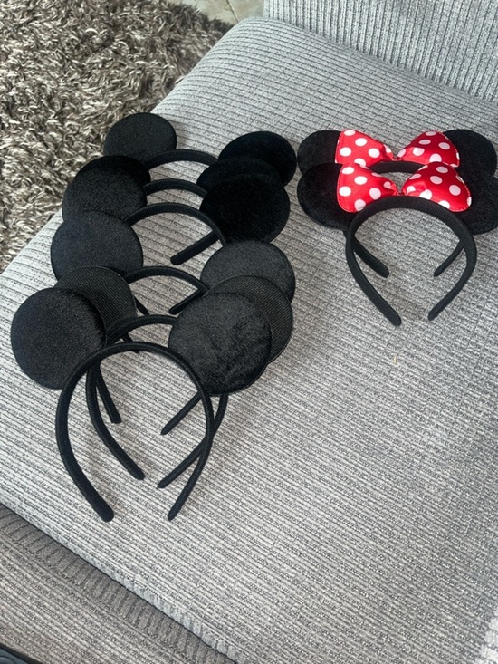 None Other - Lot of Mouse 🐭 Ears!!!